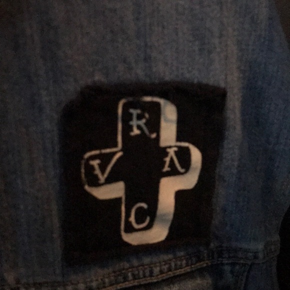 Jacket - Picture 2 of 4